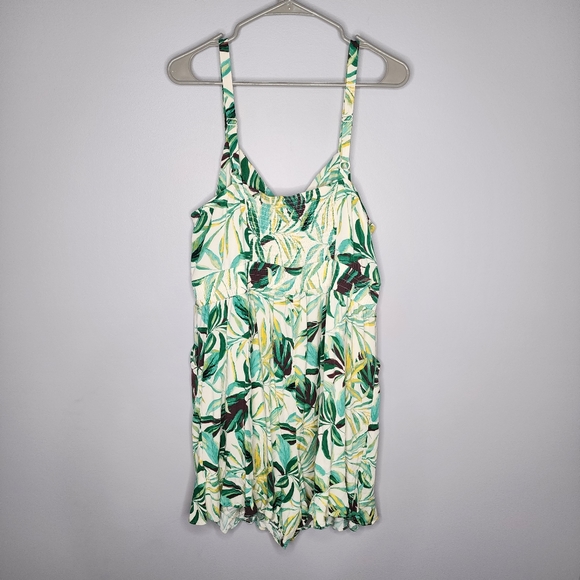 Torrid Challis Tie Front Ruffle Hem Painted Leaves Romper Size 2 - Picture 5 of 11